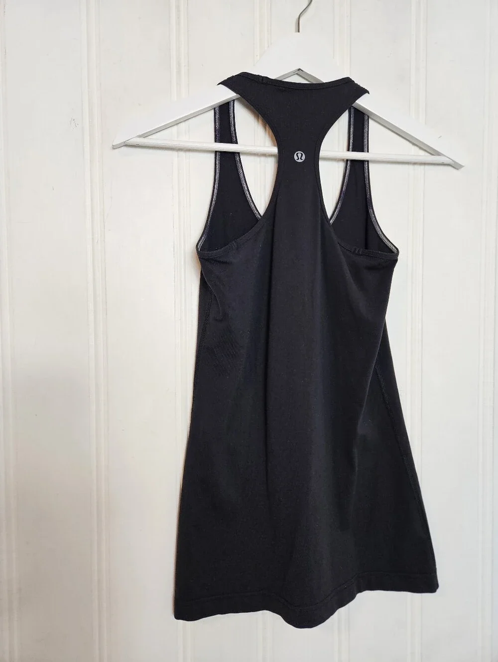 Lululemon Cool Racerback Tank Size 2 Slim Fit Yoga Training Black
